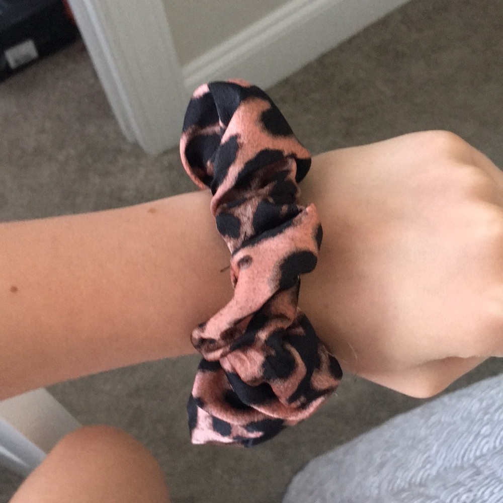 new never used leopard print satin scrunchie
